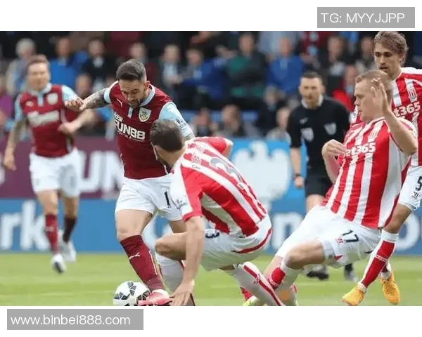 曼联主场迎战斯托克城期待重返胜利轨道的激烈对决 曼联主场迎战斯托克城期待重返胜利轨道的激烈对决